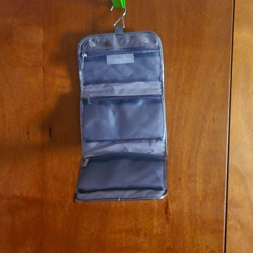 LA Roche-Posay travel organizer